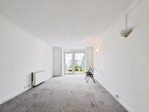 Living Room- click for photo gallery